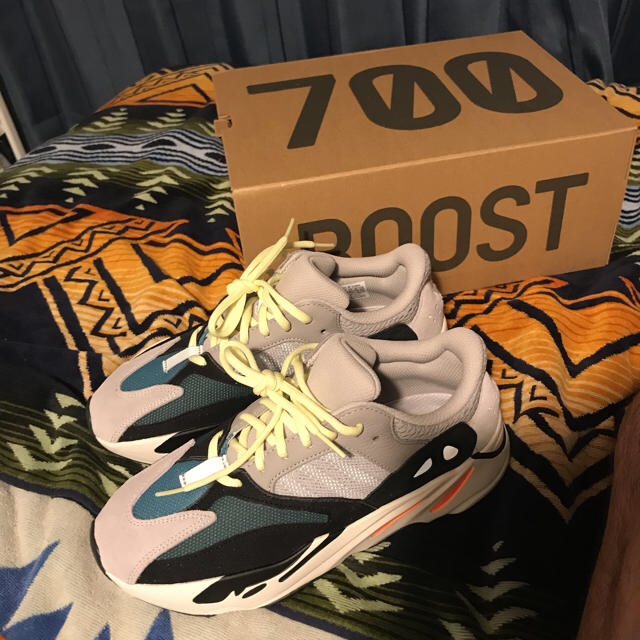 確実正規品　adidas YeezyBoost700 Wave Runner