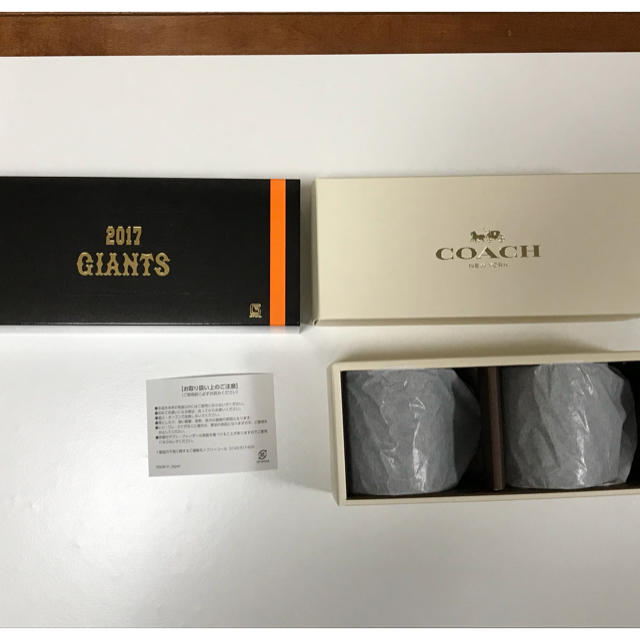 COACH(コーチ)の[RIKKA様専用]2017GIANTSCOACH ペアマグカップ スポーツ/アウトドアの野球(記念品/関連グッズ)の商品写真