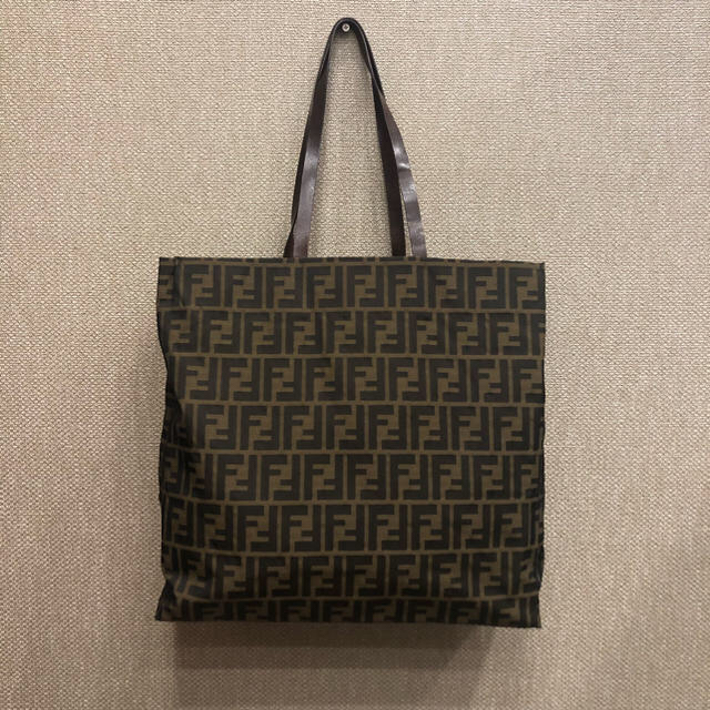 FENDI - 即購入OK! FENDI フェンディ ズッカ柄 トートバック ナイロン