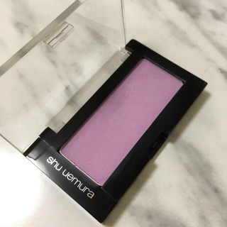 シュウウエムラ(shu uemura)の【美品】shu uemura ケース付き グローオン M225(チーク)