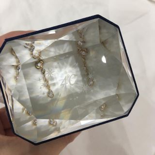 ヨンドシー(4℃)の4℃ ゴールド×ジルコニアピアス アクセサリー 未使用(ピアス)