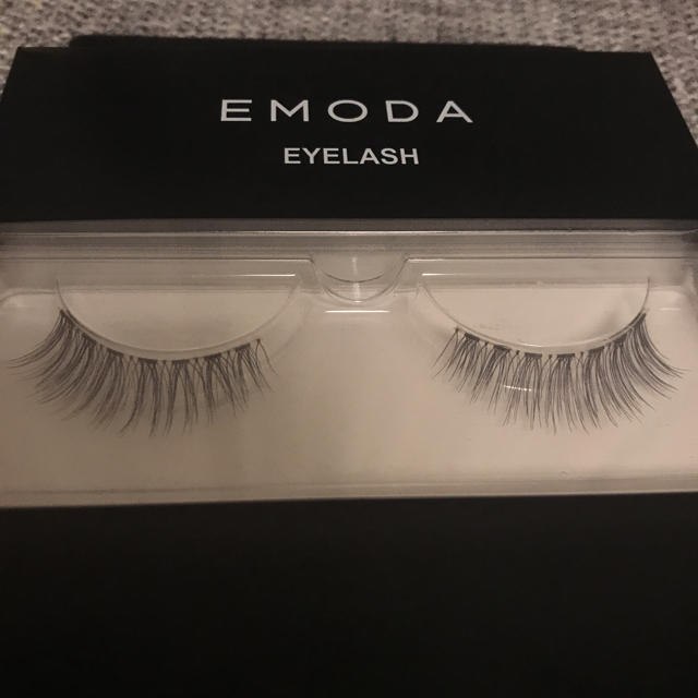 EMODA(エモダ)の★なかす様専用  EMODA EYELASH エモダ つけまつげ コスメ/美容のベースメイク/化粧品(つけまつげ)の商品写真