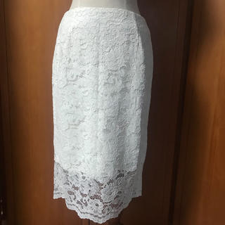 ジーユー(GU)の白レースタイトスカート(ひざ丈スカート)