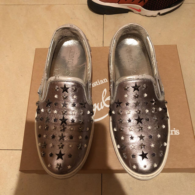 JIMMY CHOO(ジミーチュウ)のjimmy choo メンズ メタル スニーカー メンズの靴/シューズ(スリッポン/モカシン)の商品写真