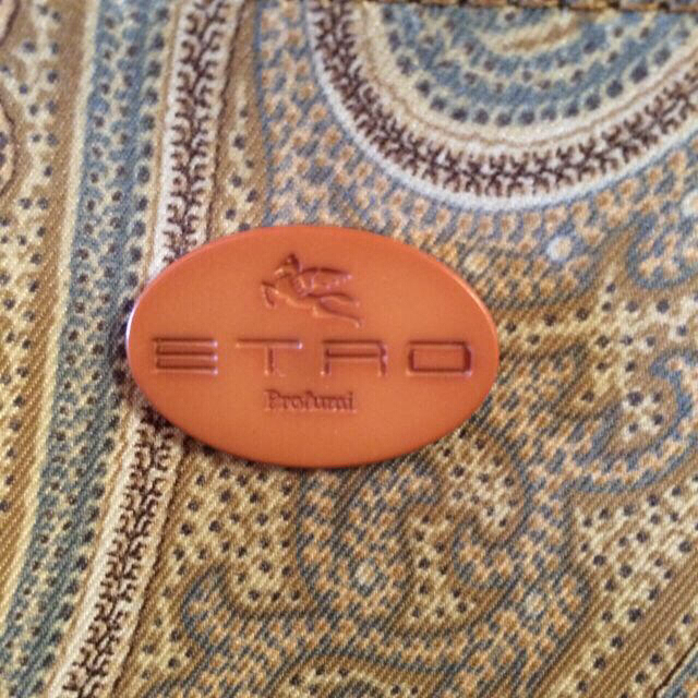 ETRO(エトロ)のETROのポーチ 値下げ中♡ レディースのファッション小物(ポーチ)の商品写真