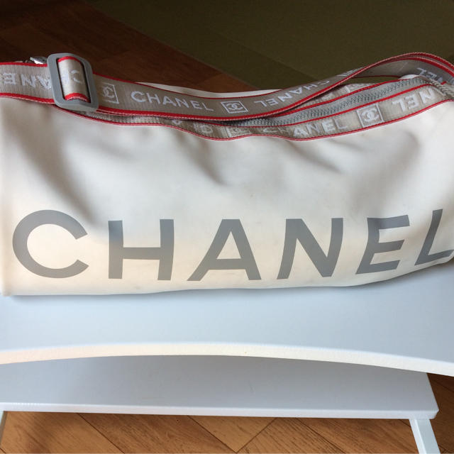 CHANEL スポーツラインショルダーバッグ