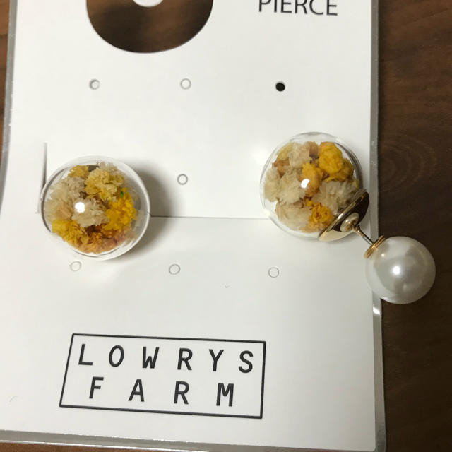 LOWRYS FARM(ローリーズファーム)のガラスボールパールピアス レディースのアクセサリー(ピアス)の商品写真