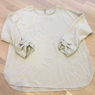 トッコ(tocco)の値下げ♡イノウェーブ リボン袖ブラウス(シャツ/ブラウス(長袖/七分))