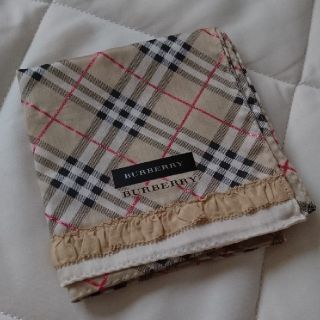 バーバリー(BURBERRY)のBURBERRY ベージュ フリル付 ハンカチ(ハンカチ)