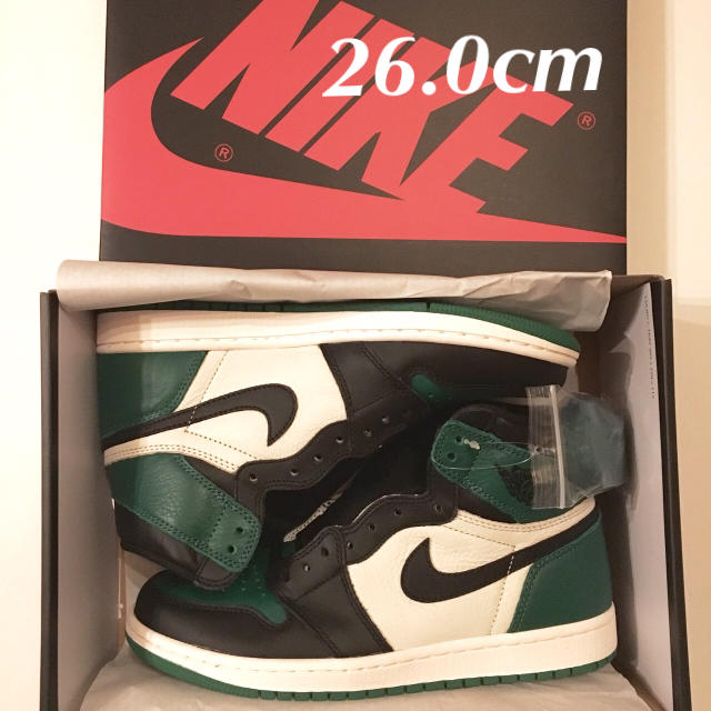 NIKE(ナイキ)のNIKE AIR JORDAN 1 RETRO HIGH  PINE GREEN メンズの靴/シューズ(スニーカー)の商品写真