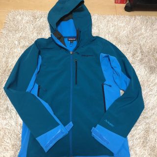 パタゴニア(patagonia)のpatagonia パーカー(マウンテンパーカー)