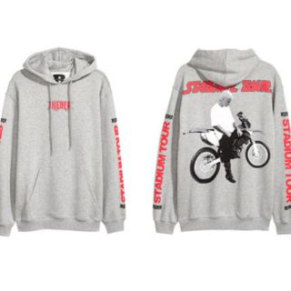 フィアオブゴッド(FEAR OF GOD)の【完売Lサイズ】新品 H&M ジャスティン・ビーバー パーカー グレー(パーカー)