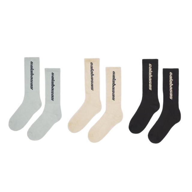 OFF-WHITE(オフホワイト)のyeezy CALABASAS 3 pack socks メンズのレッグウェア(ソックス)の商品写真