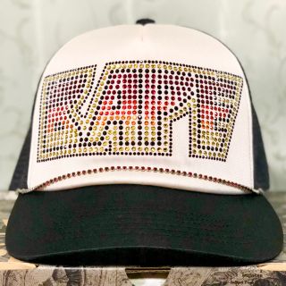 アベイシングエイプ(A BATHING APE)の【超希少】A BATHING APE ラインストーン メッシュキャップ 黒×白(キャップ)