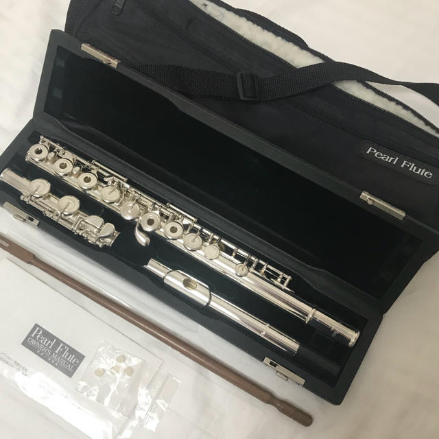 pearl(パール)のpearl flute PF-665RE 美品 楽器の管楽器(フルート)の商品写真