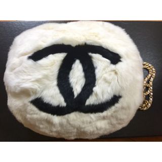 シャネル(CHANEL)の★CHANEL★シャネル ラパン ハンドウォーマー 正規品(ショルダーバッグ)