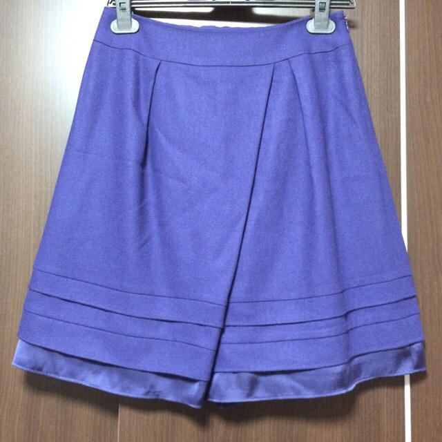 UNTITLED(アンタイトル)のUNTITLED 新品未使用タグつき 秋冬 スカート♡2 レディースのスカート(ひざ丈スカート)の商品写真