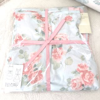 ローラアシュレイ(LAURA ASHLEY)のローラアシュレイ アルバティーン シープレイ柄エプロン(収納/キッチン雑貨)