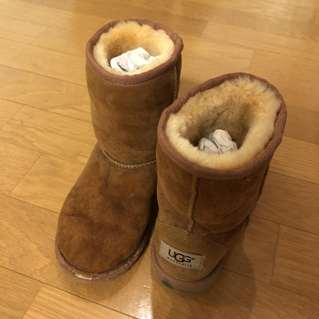 UGG(アグ)のUgg ブーツ  18センチ チェスナット キッズ/ベビー/マタニティのキッズ靴/シューズ(15cm~)(ブーツ)の商品写真