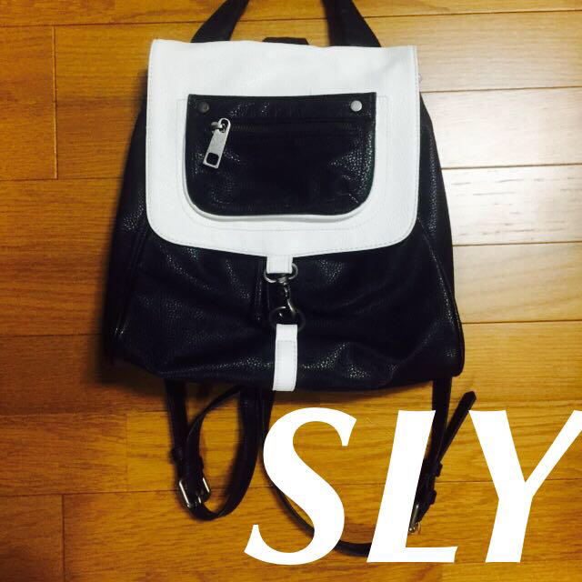 SLY(スライ)のSLY 大人気リュック❤︎ レディースのバッグ(リュック/バックパック)の商品写真