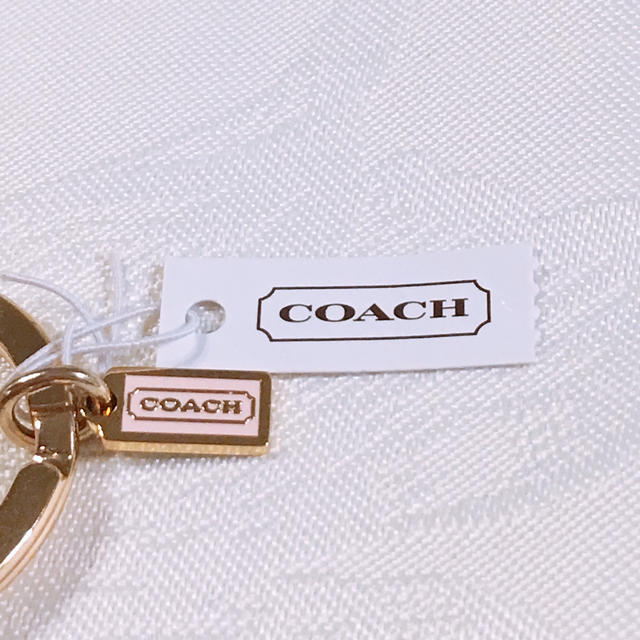 COACH(コーチ)の【新品】コーチ ハートチャーム キーホルダー レディースのファッション小物(キーホルダー)の商品写真