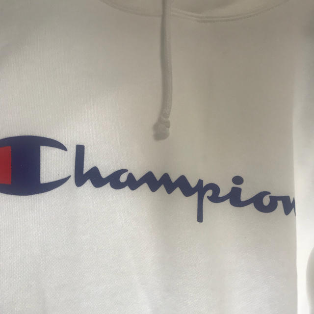 Champion(チャンピオン)のchampion パーカー 白 メンズのトップス(パーカー)の商品写真