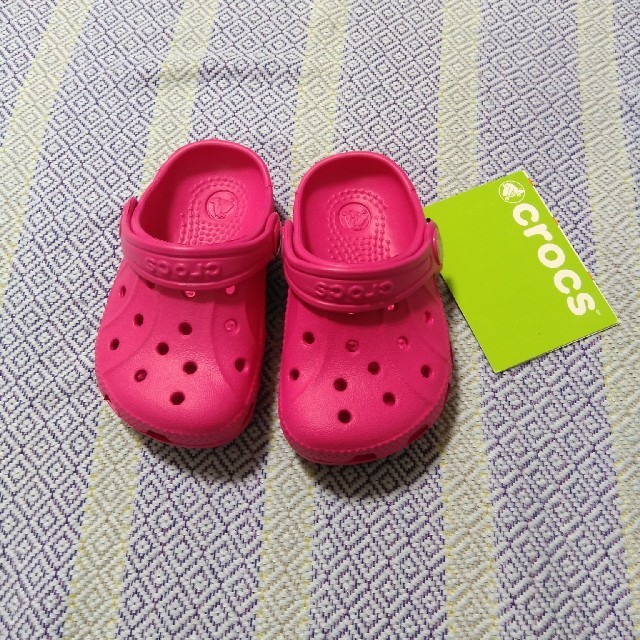 crocs(クロックス)の【新品】クロックス　キッズ用 キッズ/ベビー/マタニティのベビー靴/シューズ(~14cm)(サンダル)の商品写真