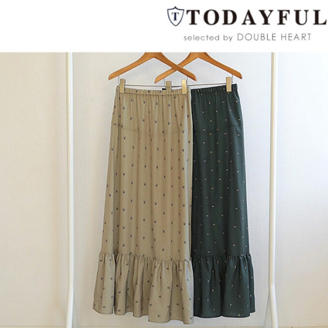 TODAYFUL(トゥデイフル)の新品タグ付❣️フラワードットサテンスカート♡ameri iena ロンハーマン レディースのスカート(ロングスカート)の商品写真