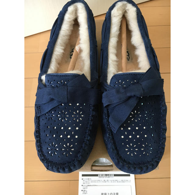 UGG(アグ)の★UGG アグ モカシン ネイビーブルー系 36 23cm★ レディースの靴/シューズ(スリッポン/モカシン)の商品写真