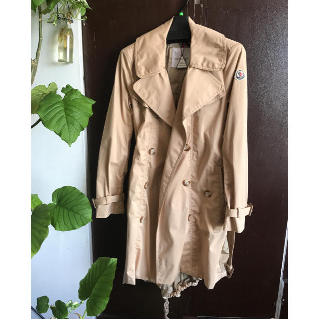 カテゴリ MONCLER - MONCLER モンクレール0*トレンチコート*雨の日に