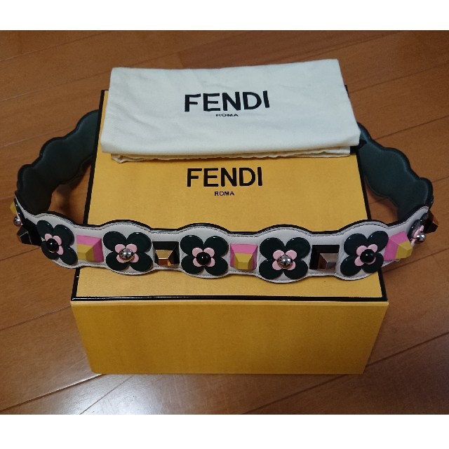 最終値下げ★FENDI★ストラップユー