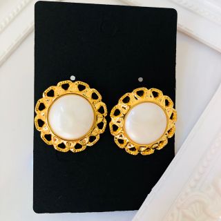 シャネル(CHANEL)の《ハンドメイド》ヴィンテージパールピアス♡(ピアス(両耳用))