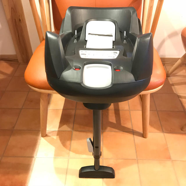 ストッケ  イージーゴー isofix  ベースシート