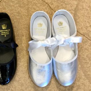 レペット(repetto)のCROWN ネストローブ リボン バレエ シューズ 銀 新品(バレエシューズ)