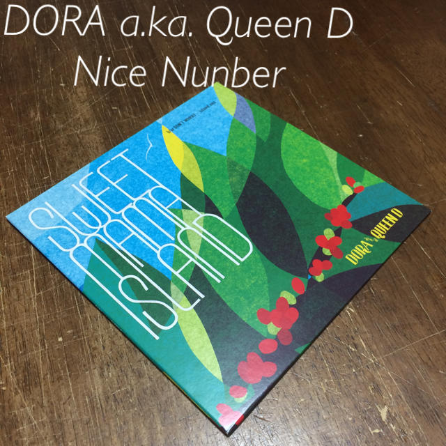 SWEET MAMA ISLAND Dora aka Queen D レコード エンタメ/ホビーのCD(ワールドミュージック)の商品写真