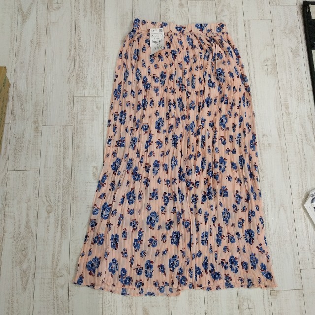 ZARA(ザラ)の小花柄スカート レディースのスカート(ロングスカート)の商品写真