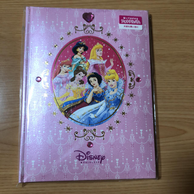 Disney(ディズニー)の☆ゆりりん☆様専用 Disney store プリンセスフォトアルバム キッズ/ベビー/マタニティのメモリアル/セレモニー用品(アルバム)の商品写真