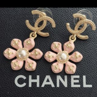 シャネル(CHANEL)のCHANEL フラワーピアス(ピアス)