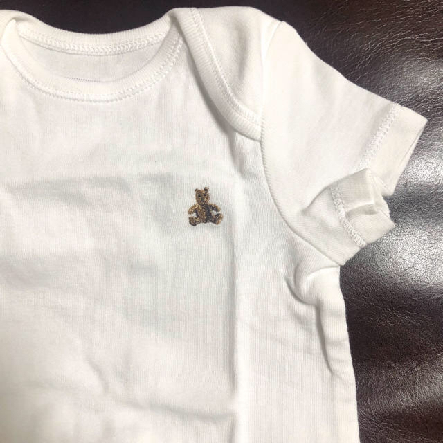 babyGAP(ベビーギャップ)の【最終価格】新品 GAP BABY ロンパース 白 ベア 新生児 60 キッズ/ベビー/マタニティのベビー服(~85cm)(ロンパース)の商品写真