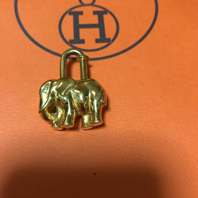 Hermes(エルメス)のエルメスチャーム ハンドメイドのファッション小物(バッグチャーム)の商品写真