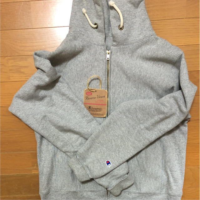 Champion(チャンピオン)のChampion リバースウィーブ 赤タグ アメリカ製 メンズのトップス(パーカー)の商品写真