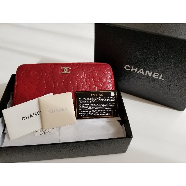 CHANEL　カメリア長財布　赤