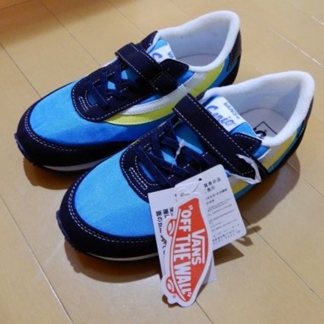 VANS(ヴァンズ)の新品未使用！キッズ用！VANS★SERIO(セリオ)NAVY×BLUE/21cm キッズ/ベビー/マタニティのキッズ靴/シューズ(15cm~)(スニーカー)の商品写真