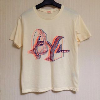 フェリシモ(FELISSIMO)のhaco. :蛍光プリントT(Tシャツ(半袖/袖なし))