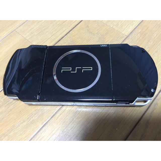 PlayStation Portable(プレイステーションポータブル)のPSP-3000 エンタメ/ホビーのゲームソフト/ゲーム機本体(携帯用ゲーム機本体)の商品写真