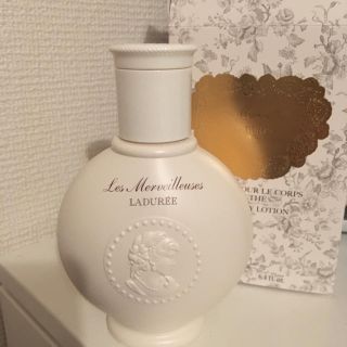 レメルヴェイユーズラデュレ(Les Merveilleuses LADUREE)のいととん様用( ¨̮ )︎︎❤︎︎(ボディローション/ミルク)