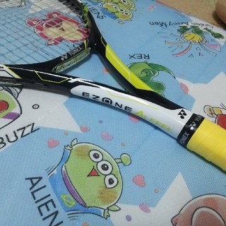ヨネックス(YONEX)のﾖﾈｯｸｽ 硬式テニスラケット イーゾーン(ラケット)