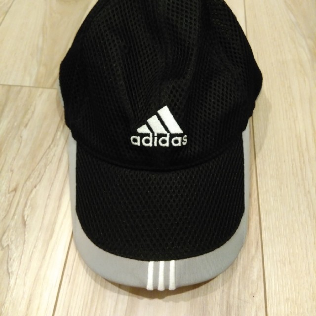 adidas(アディダス)のアディダス　キャップ メンズの帽子(キャップ)の商品写真