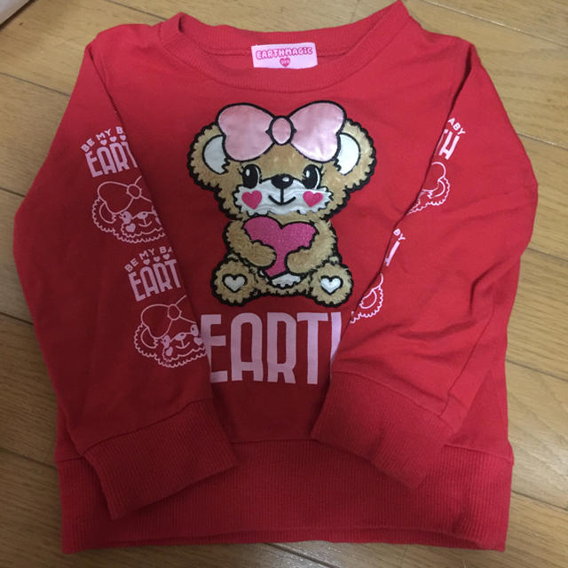 EARTHMAGIC(アースマジック)の薄いトレーナー キッズ/ベビー/マタニティのキッズ服女の子用(90cm~)(Tシャツ/カットソー)の商品写真