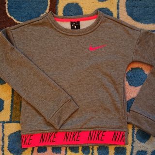 ナイキ(NIKE)のぱる194様専用 NIKE プルオーバー ガールズ130-140サイズ(Tシャツ/カットソー)